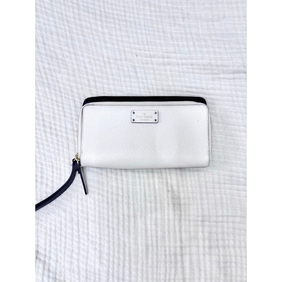 Kate Spade Handbags - Women's Kate Spade Wallet One Size White Black Gold accents
